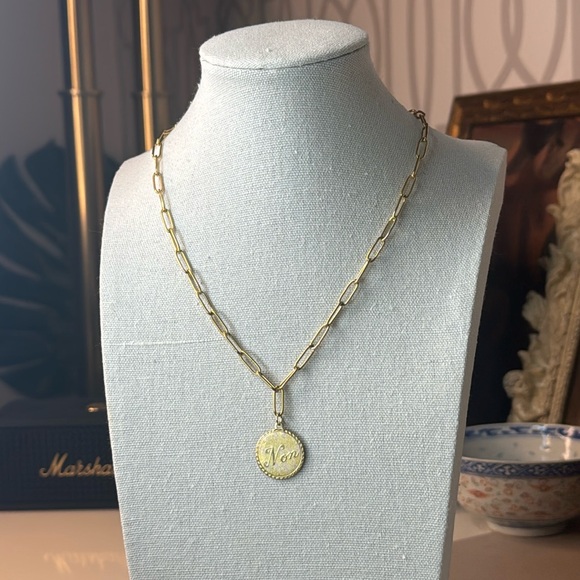 Vintage “NON” (aka “No”) charm on 18kt gold plated 18” chain 💫 - Picture 3 of 7